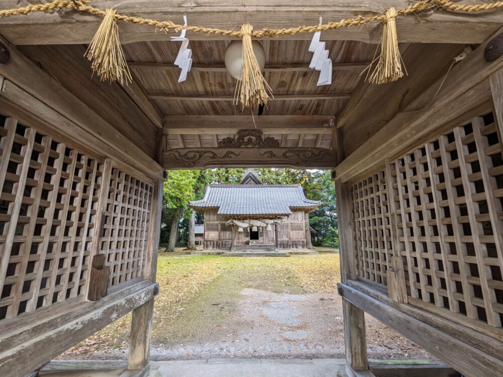 島根県 六所神社